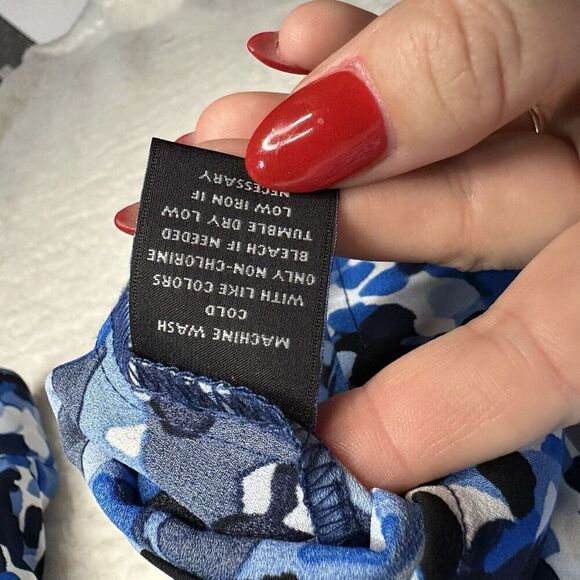 INVESTMENTS OLIVIA Blue Confetti Dot Roll Tab SLV Easy Care Tunic Blouse Plus 2X - Picture 4 of 5